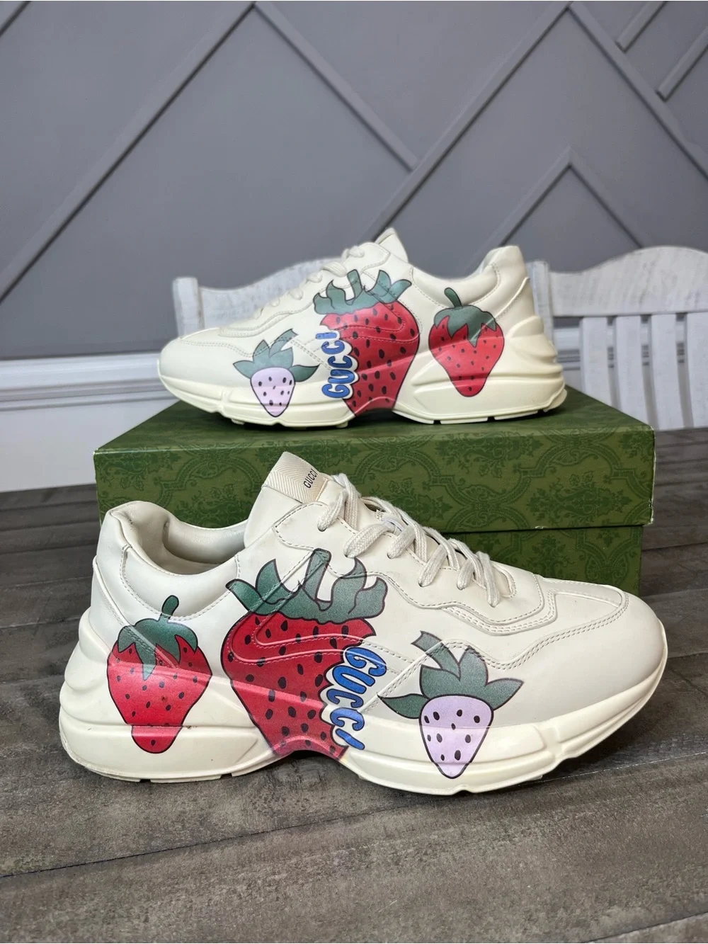 Gucci Rhyton Strawberry Leather Sneakers Mens Sz 11